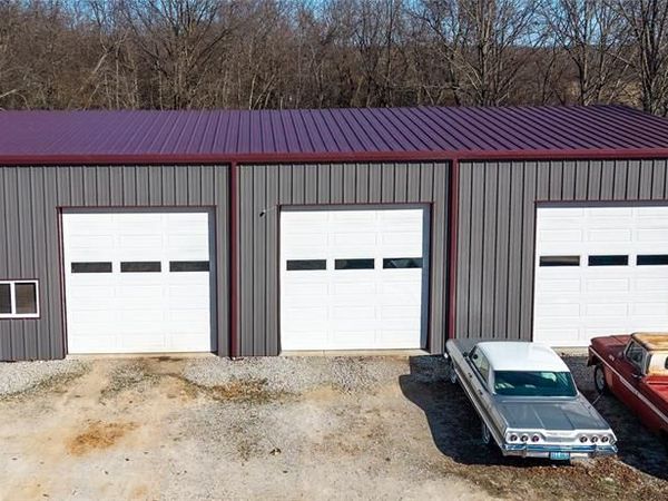 1813 Private Road 8650, West Plains, MO 65775