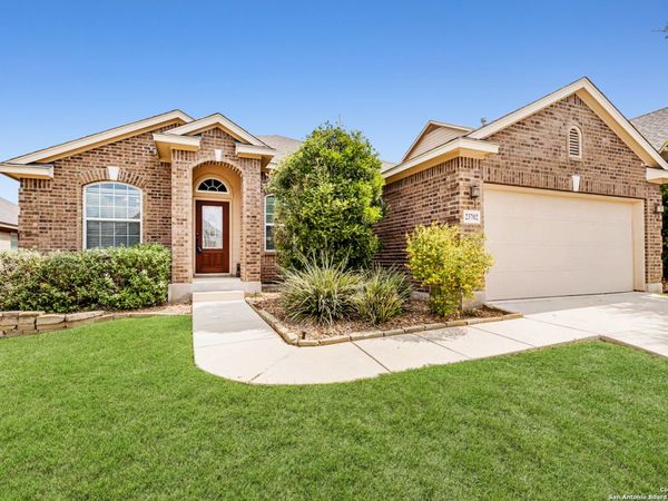 23702 Misty Peak, San Antonio, TX 78258