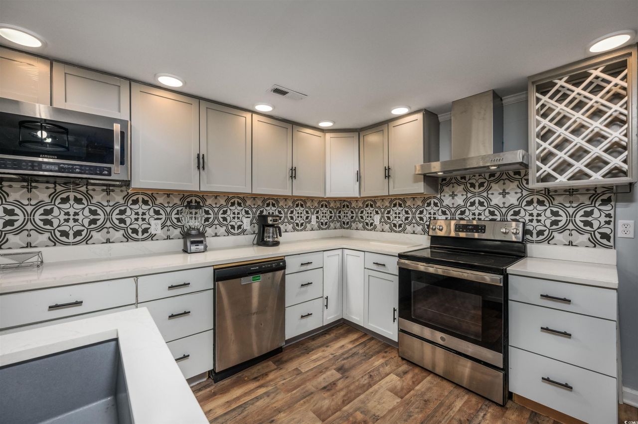 6135 Red Bluff Rd. Photo 10