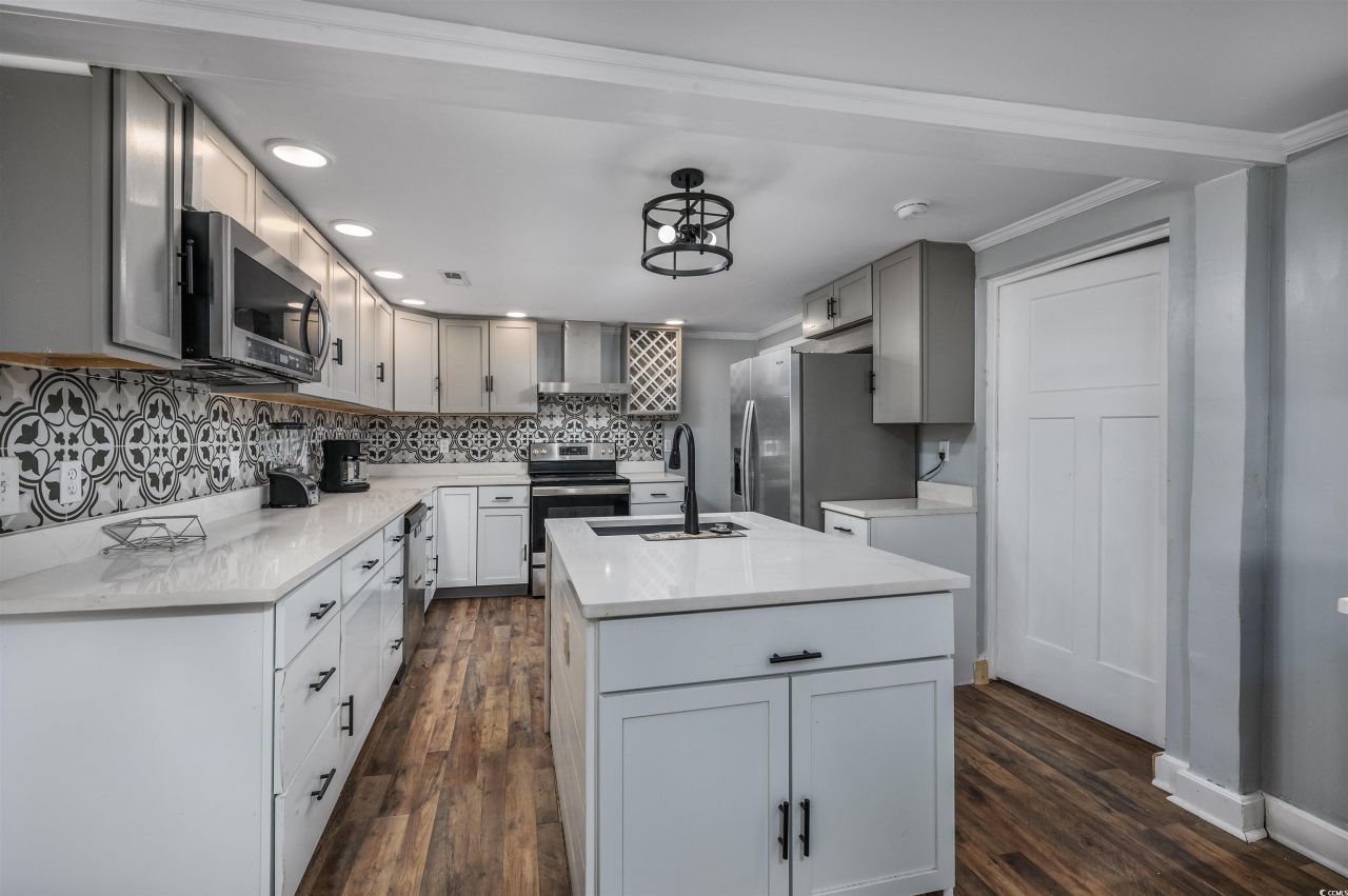 6135 Red Bluff Rd. Photo 11