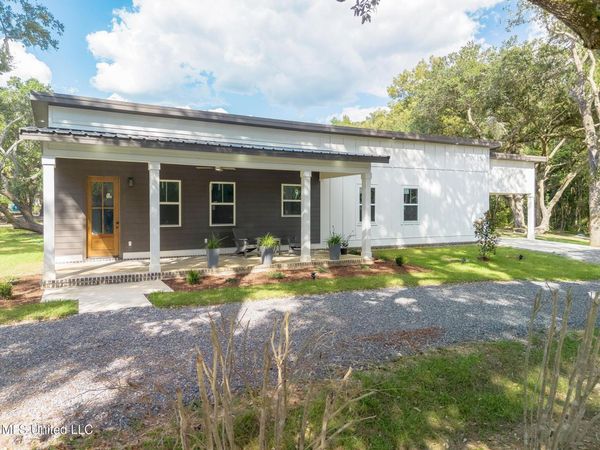 7510 Mahoney Drive, Pass Christian, MS 39571