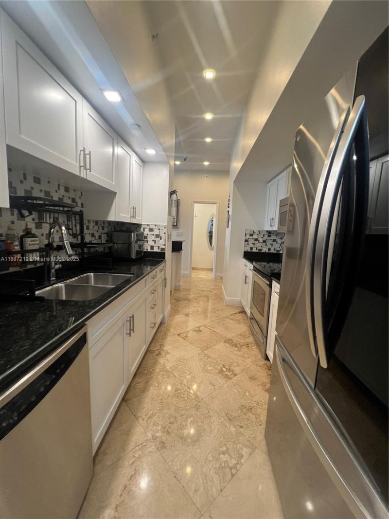 6917 Collins Ave, Unit PH09, Miami Beach, FL 33141 Photo