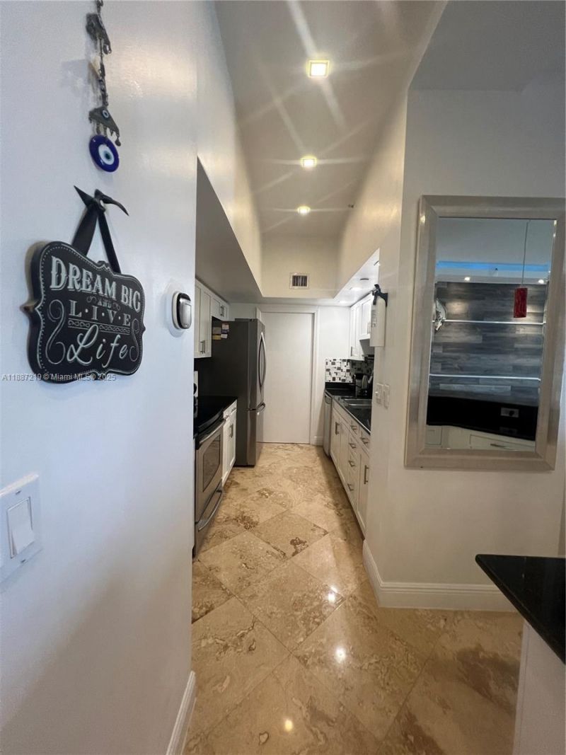 6917 Collins Ave, Unit PH09, Miami Beach, FL 33141 Photo