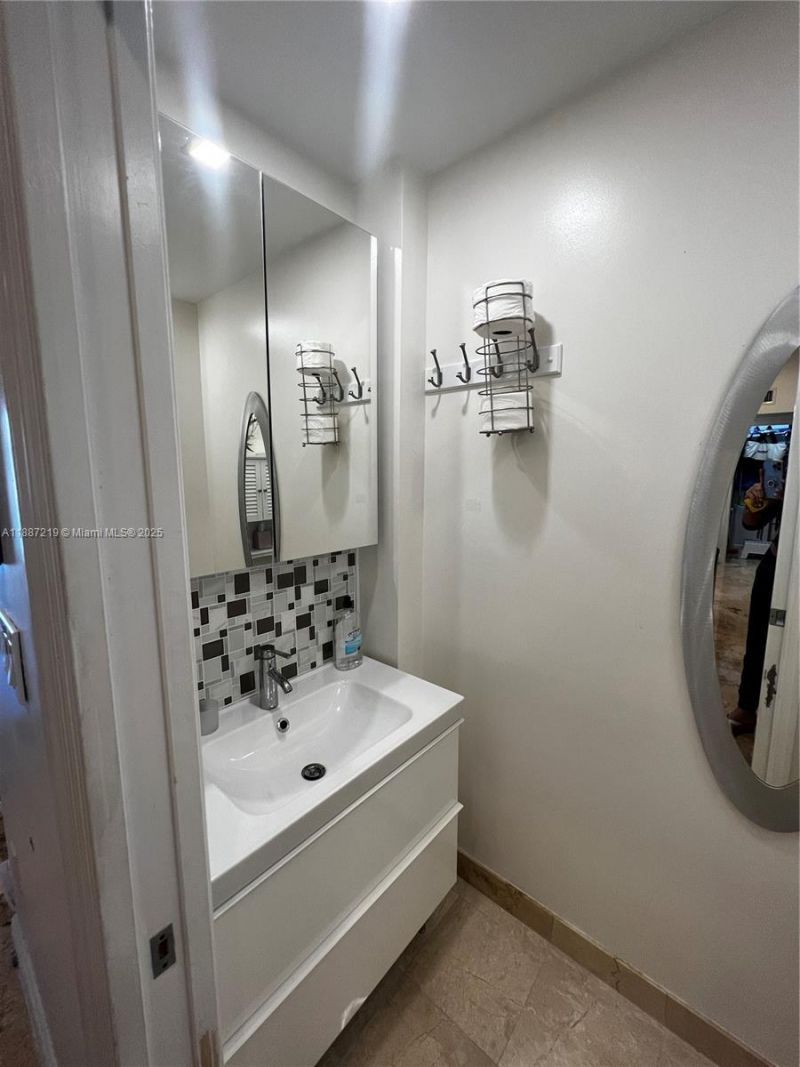 6917 Collins Ave, Unit PH09, Miami Beach, FL 33141 Photo