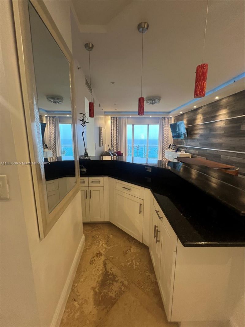 6917 Collins Ave, Unit PH09, Miami Beach, FL 33141 Photo