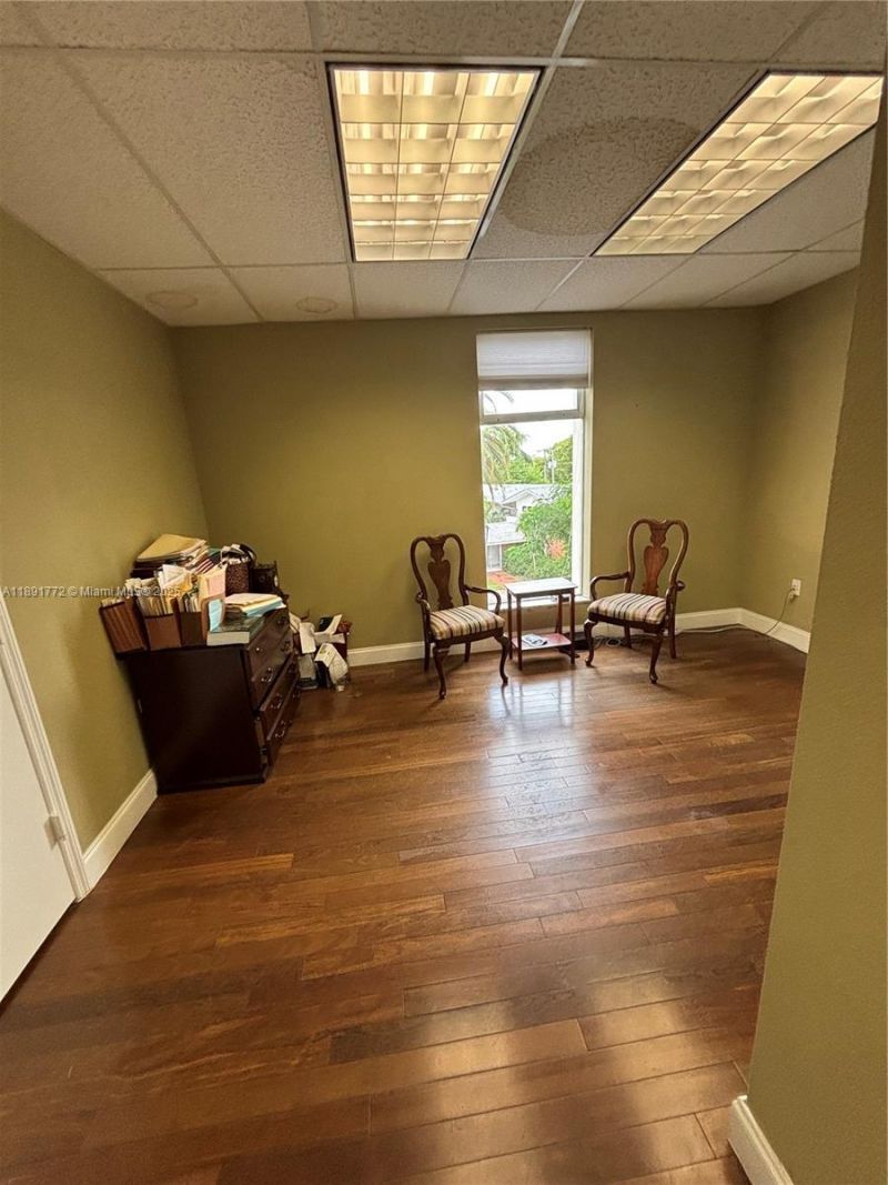 717 Ponce De Leon Blvd, Unit 328, Coral Gables, FL 33134 Photo