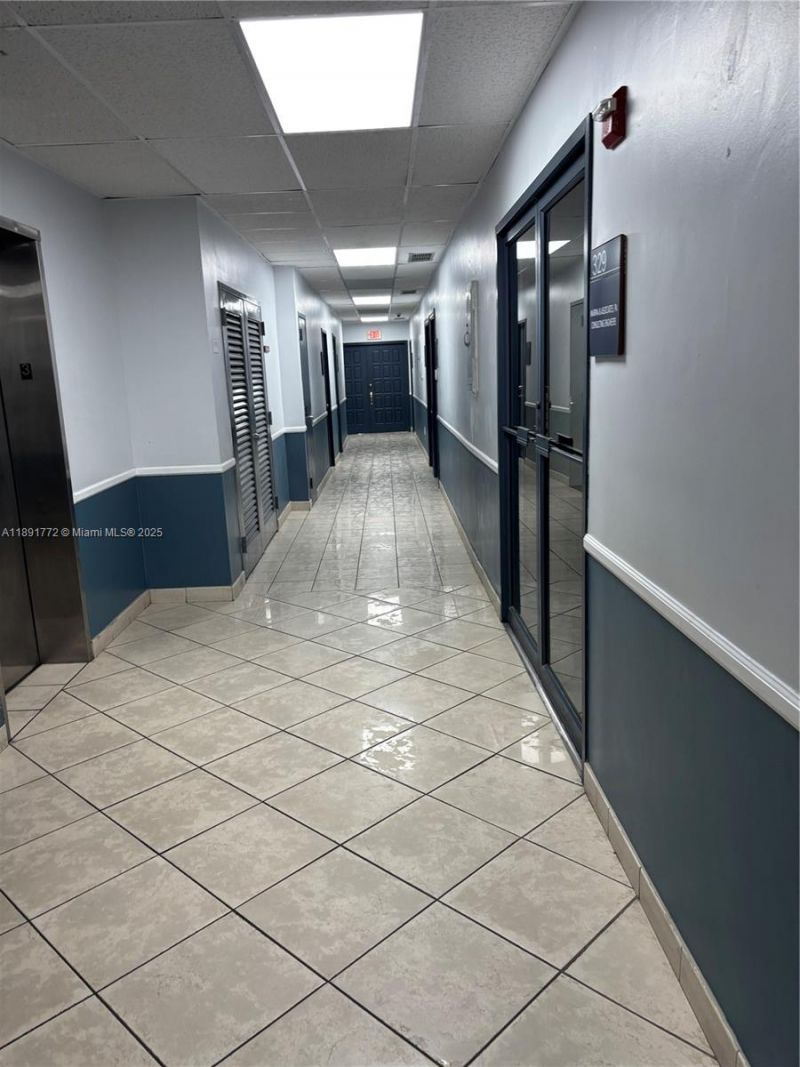 717 Ponce De Leon Blvd, Unit 328, Coral Gables, FL 33134 Photo