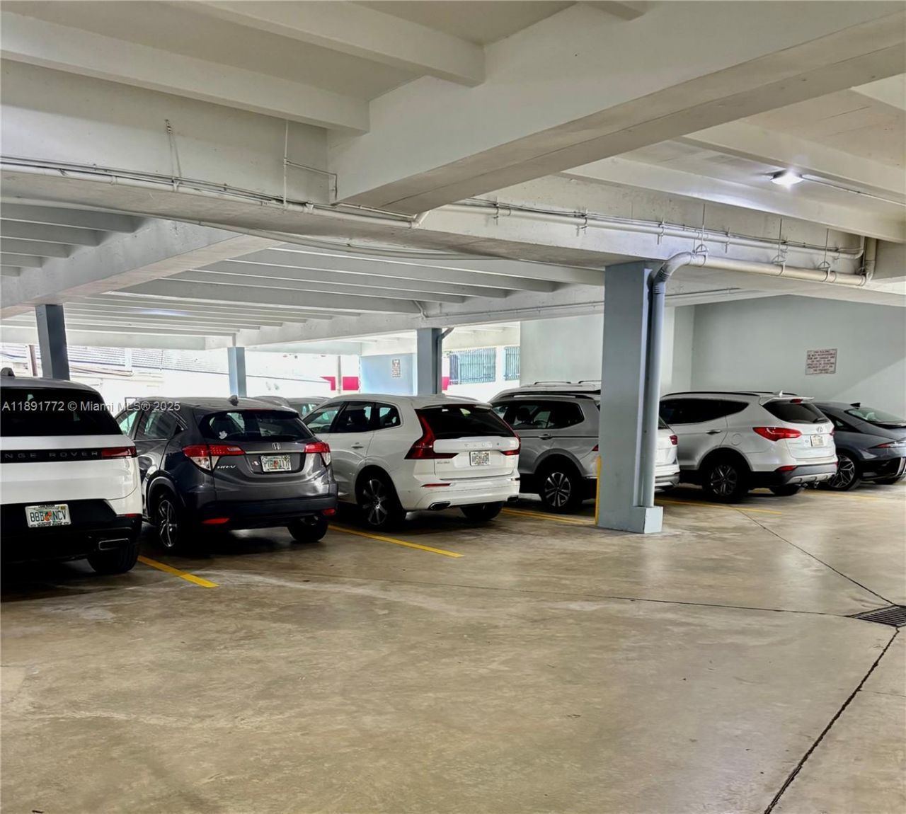 717 Ponce De Leon Blvd, Unit 328, Coral Gables, FL 33134 Photo