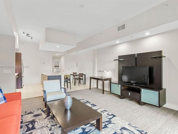 5300 NW 87th Ave, Unit 1008, Doral, FL 33178