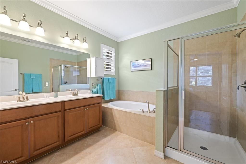 3837 Ruby Way, Naples, FL 34114 Photo