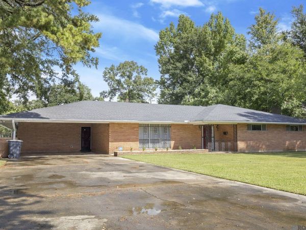5667 Asphodel Dr, Baton Rouge, LA 70806