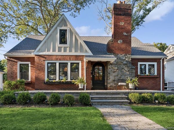 19 Margaret Boulevard, Merrick, NY 11566