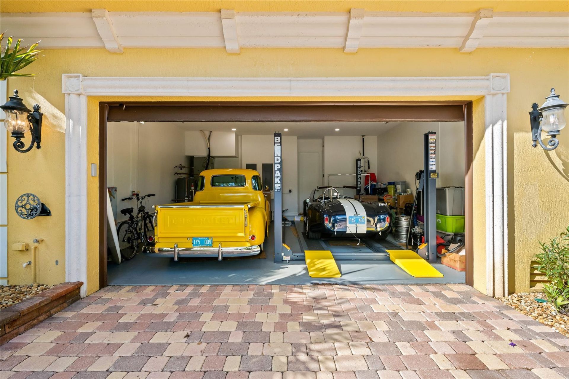 2637 NE 28th Court, Lighthouse Point, FL 33064 Photo