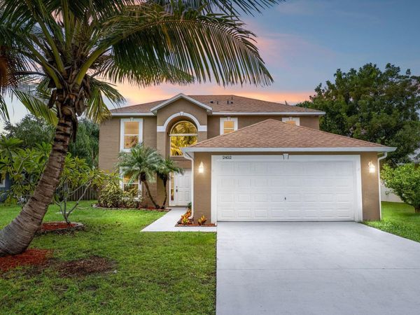 2452 SE Victory Avenue, Port St. Lucie, FL 34952
