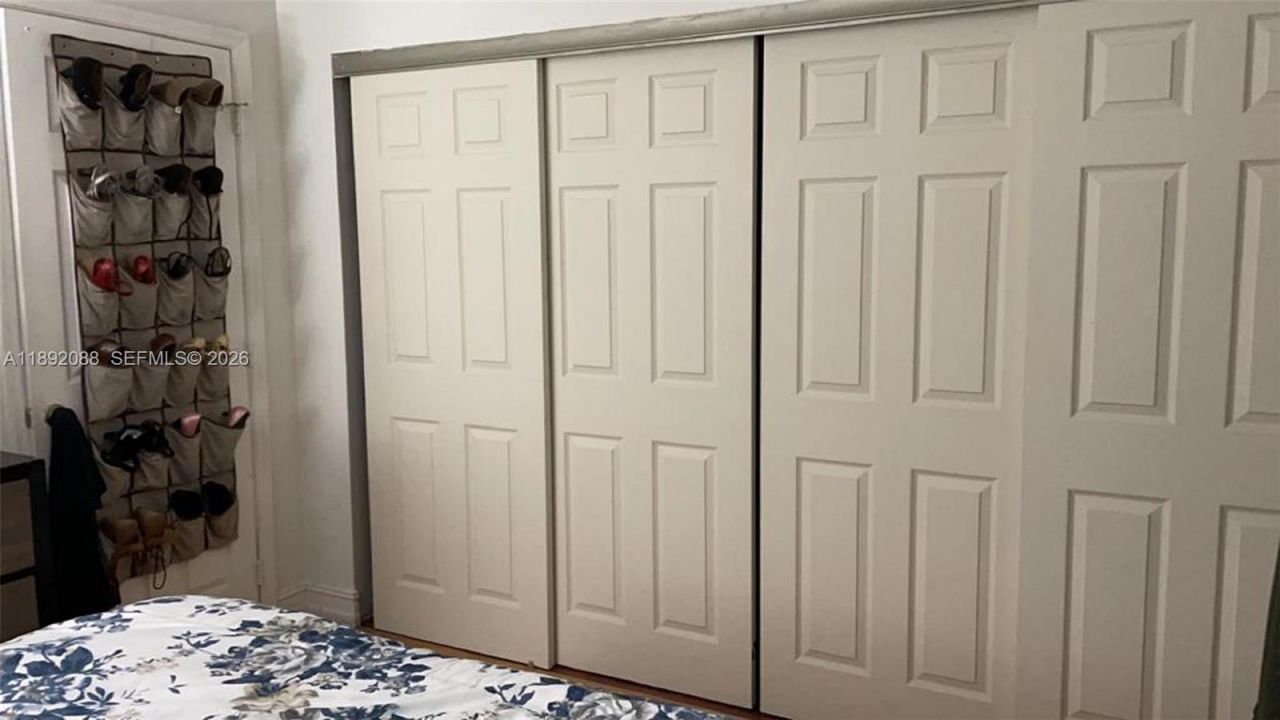 4675 W 18th Ct, Unit 1011, Hialeah, FL 33012 Photo