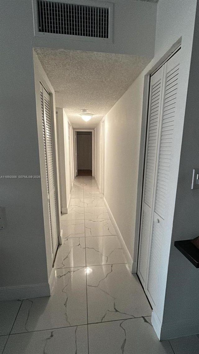4675 W 18th Ct, Unit 1011, Hialeah, FL 33012 Photo