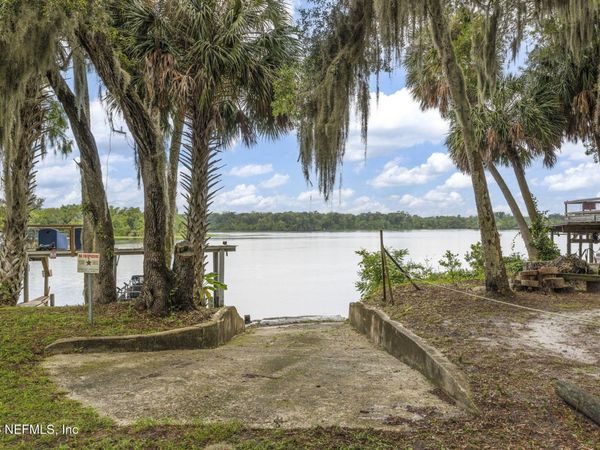 109 CODY Drive, Satsuma, FL 32189