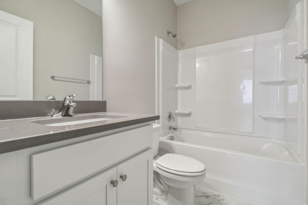 1000 Buggs Lane Photo 16