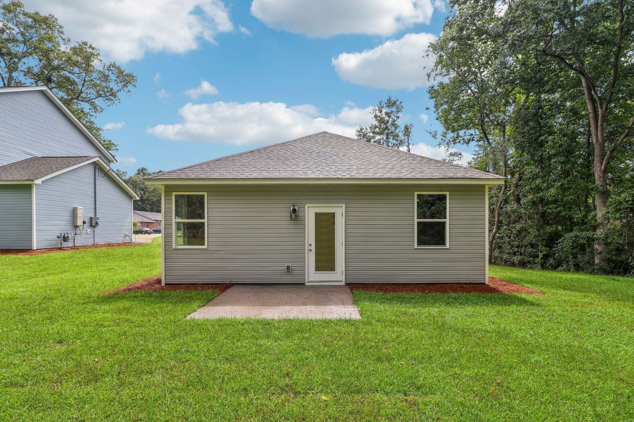 1000 Buggs Lane Photo 27