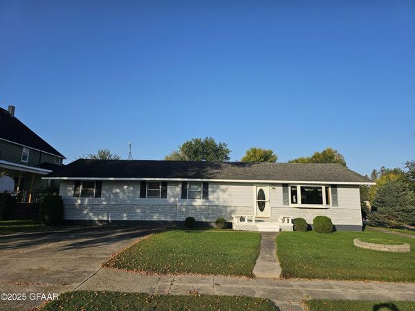 909 BRADFORD Avenue, Argyle, MN 56713
