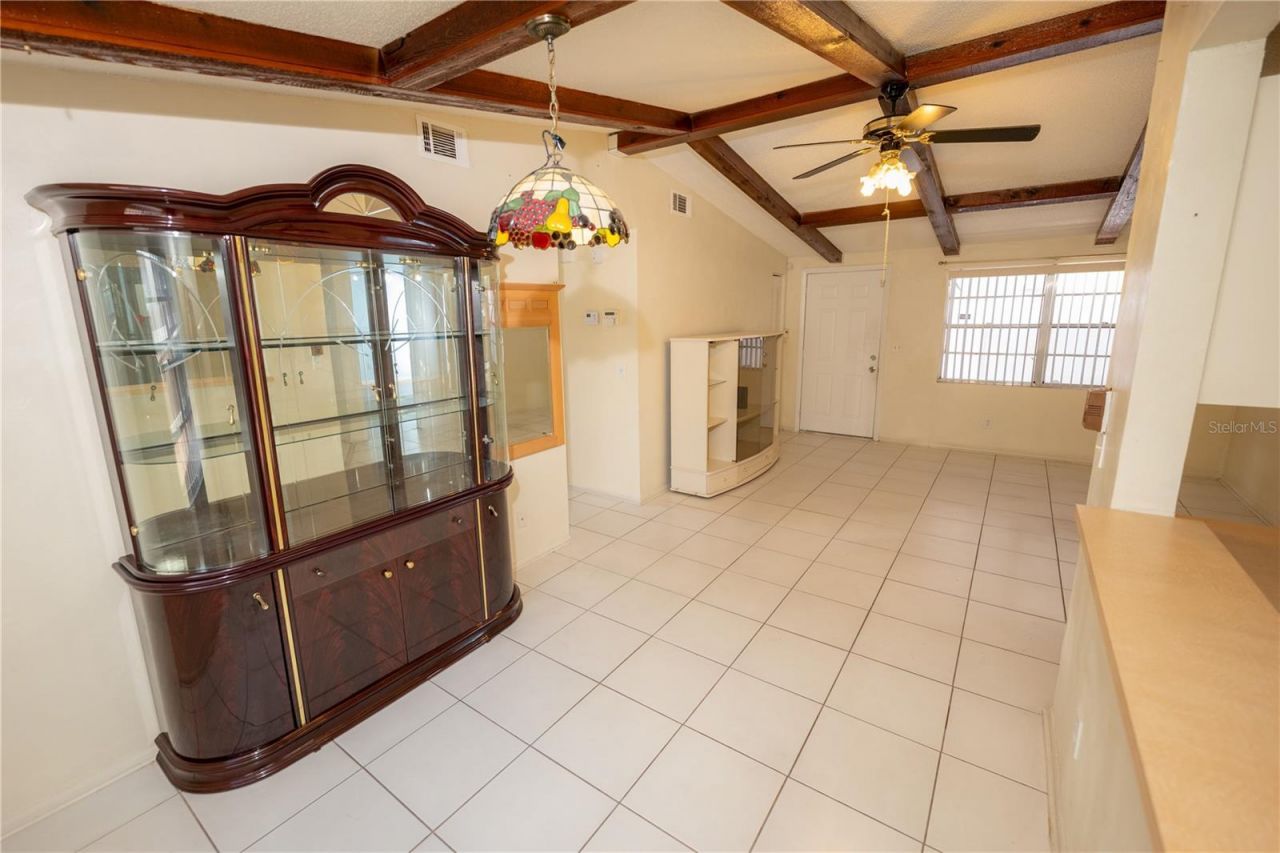 9120 Sandcroft Court, Tampa, FL 33615 Photo