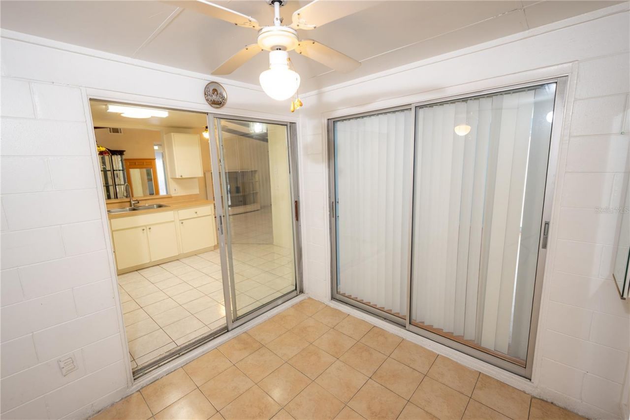 9120 Sandcroft Court, Tampa, FL 33615 Photo