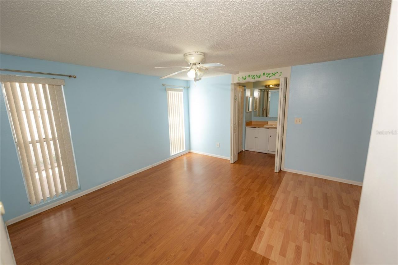 9120 Sandcroft Court, Tampa, FL 33615 Photo