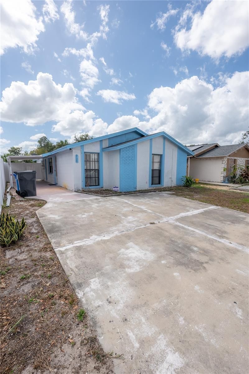 9120 Sandcroft Court, Tampa, FL 33615 Photo