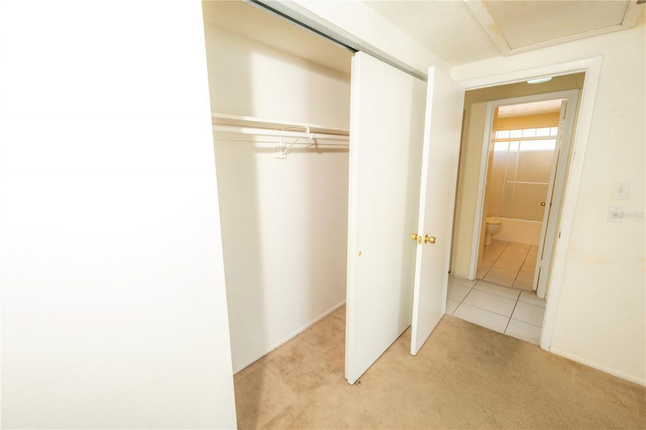 9120 Sandcroft Court, Tampa, FL 33615 Photo