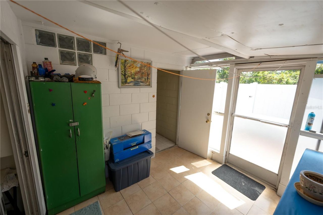 9120 Sandcroft Court, Tampa, FL 33615 Photo