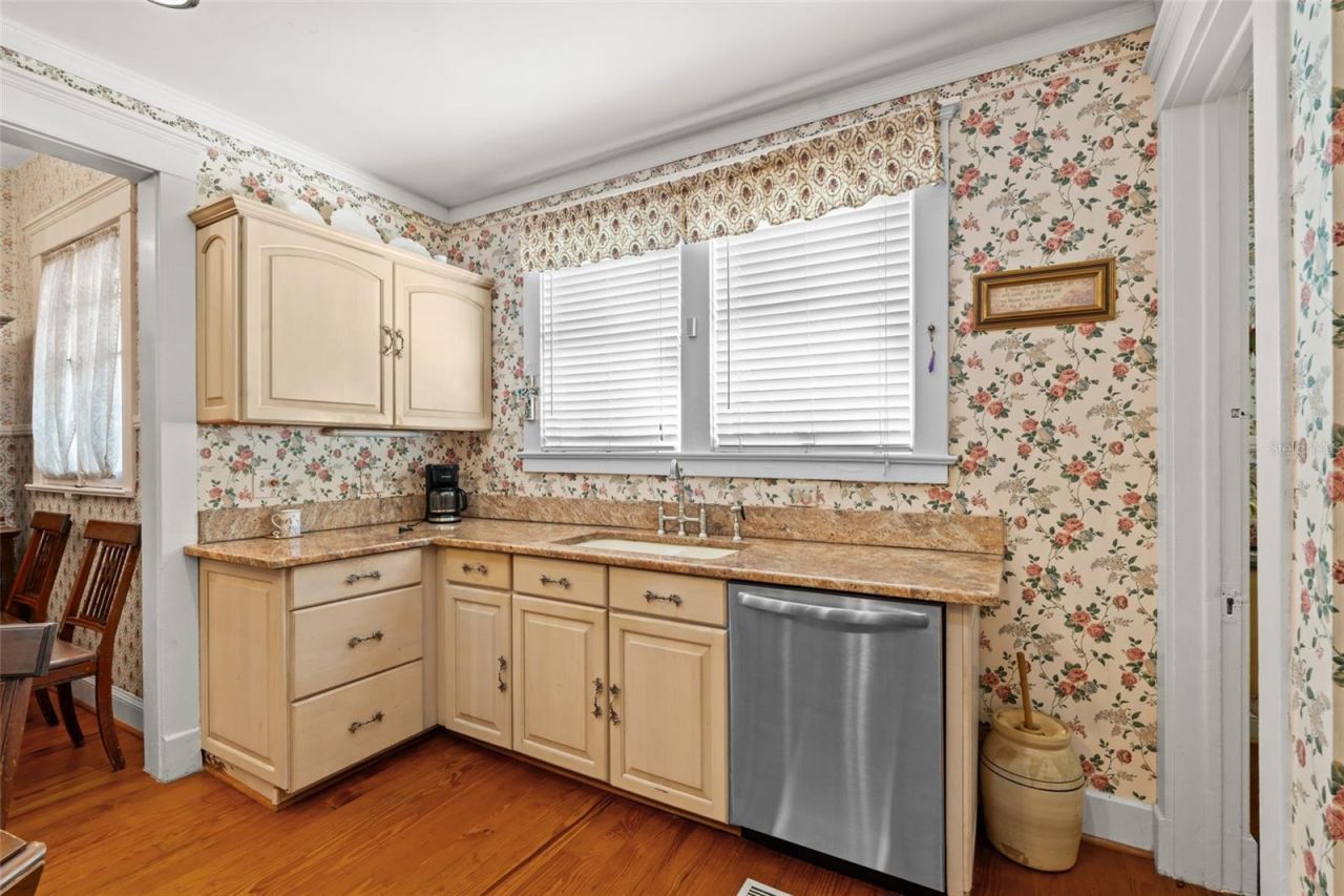 3235 Avocado Drive, Fort Myers, FL 33901 Photo