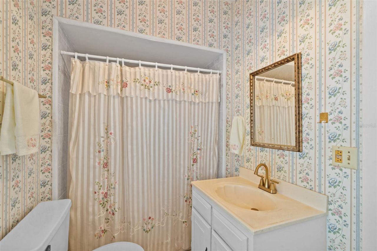 3235 Avocado Drive, Fort Myers, FL 33901 Photo