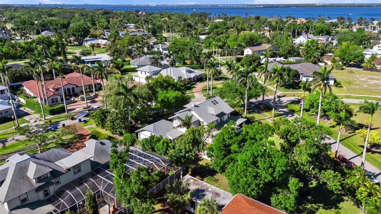 3235 Avocado Drive, Fort Myers, FL 33901 Photo