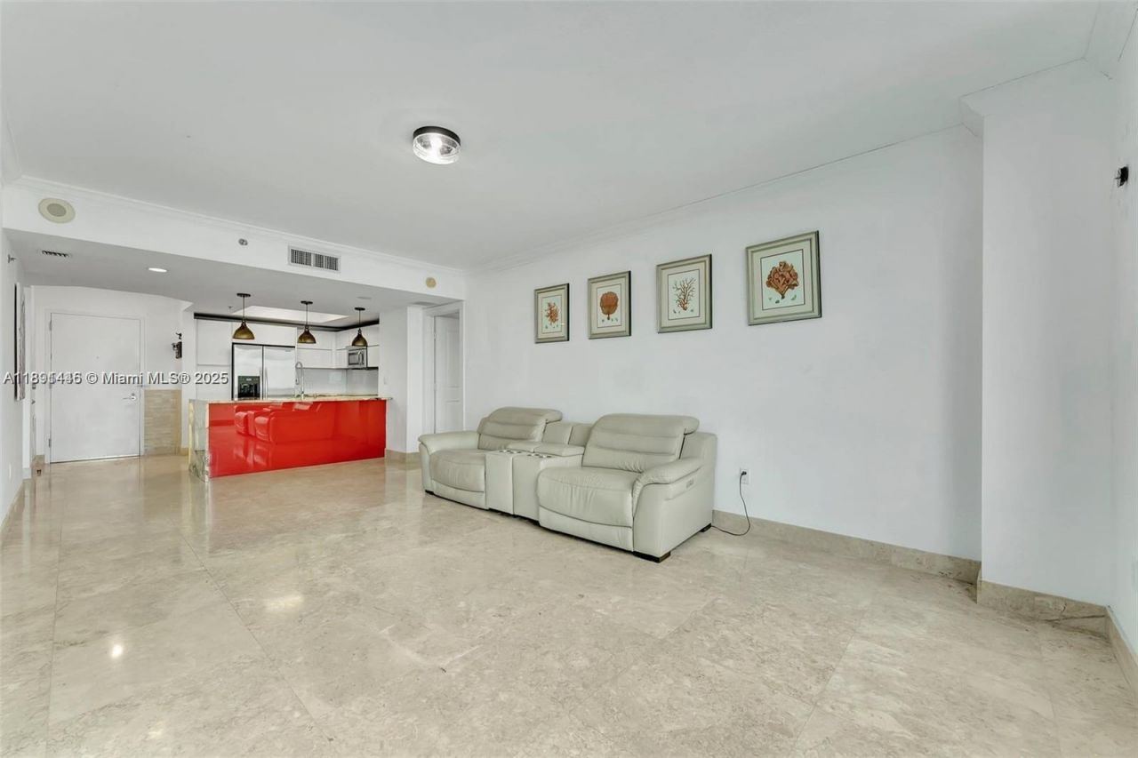 2641 N Flamingo Rd, Unit 603N, Sunrise, FL 33323 Photo