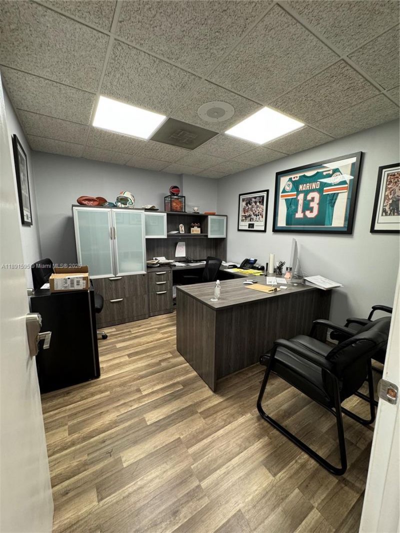 9000 SW 152nd St, Unit 202, Palmetto Bay, FL 33157 Photo