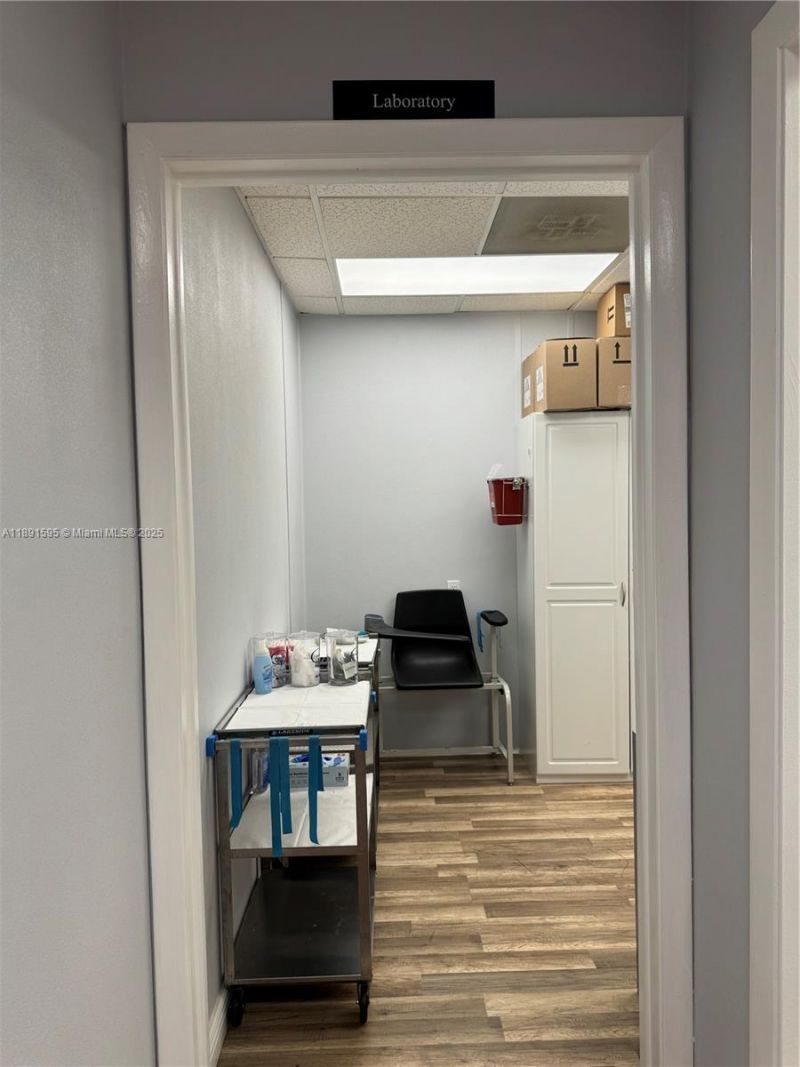 9000 SW 152nd St, Unit 202, Palmetto Bay, FL 33157 Photo