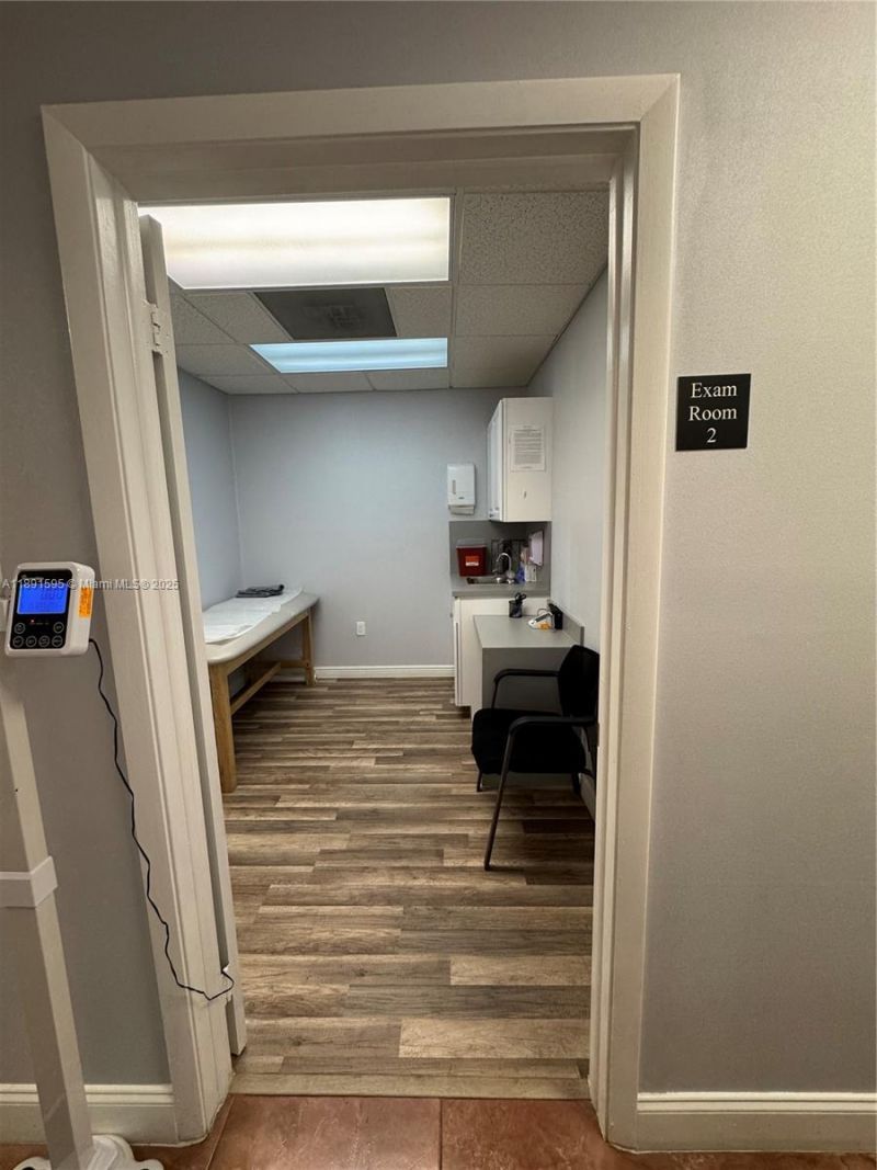 9000 SW 152nd St, Unit 202, Palmetto Bay, FL 33157 Photo