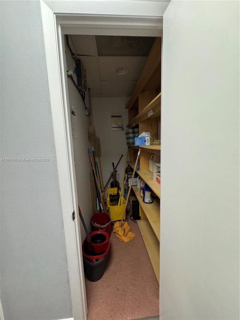 9000 SW 152nd St, Unit 202, Palmetto Bay, FL 33157 Photo