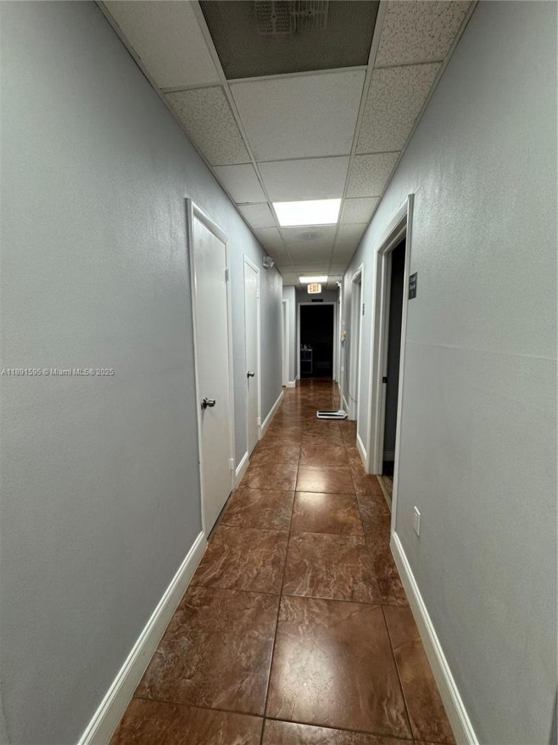9000 SW 152nd St, Unit 202, Palmetto Bay, FL 33157 Photo