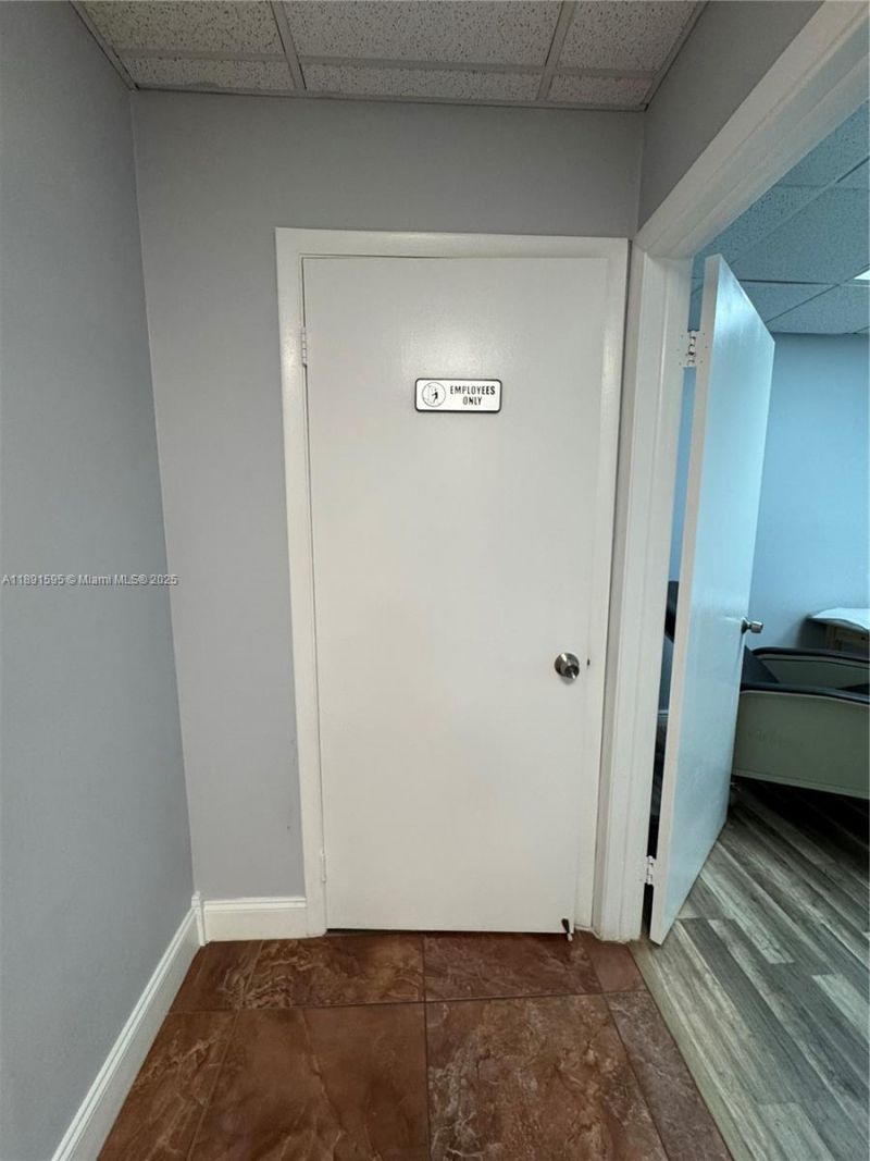 9000 SW 152nd St, Unit 202, Palmetto Bay, FL 33157 Photo