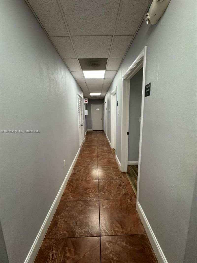 9000 SW 152nd St, Unit 202, Palmetto Bay, FL 33157 Photo