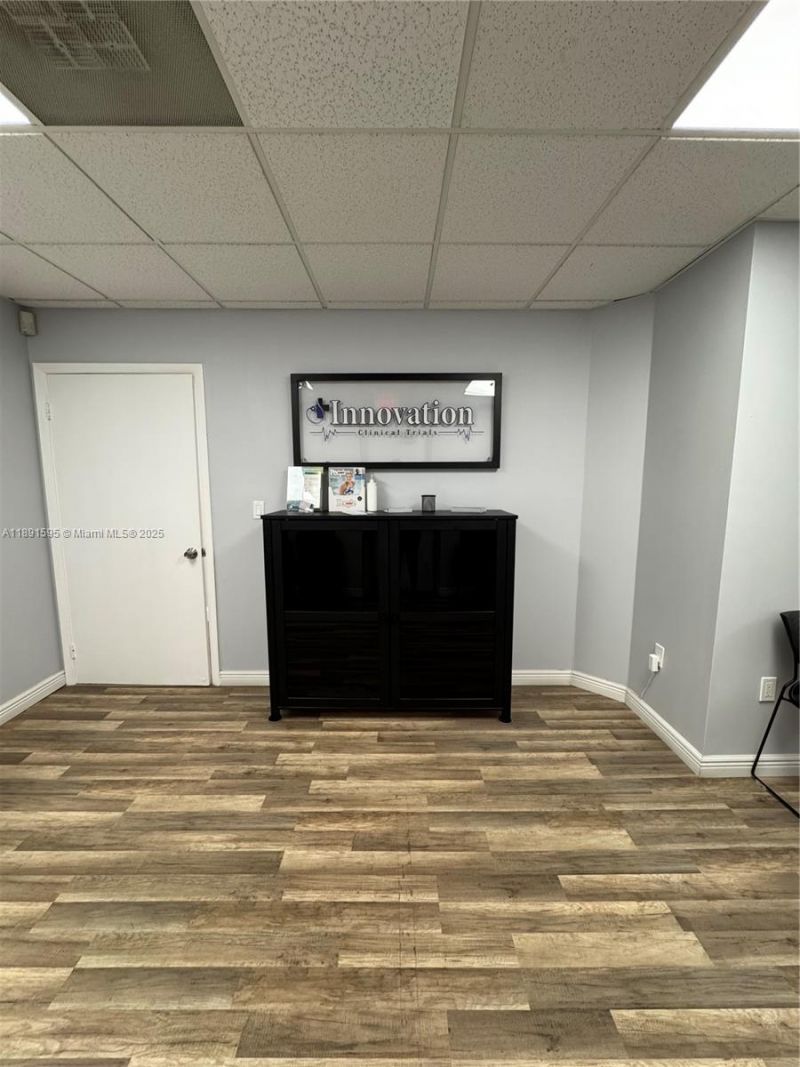 9000 SW 152nd St, Unit 202, Palmetto Bay, FL 33157 Photo