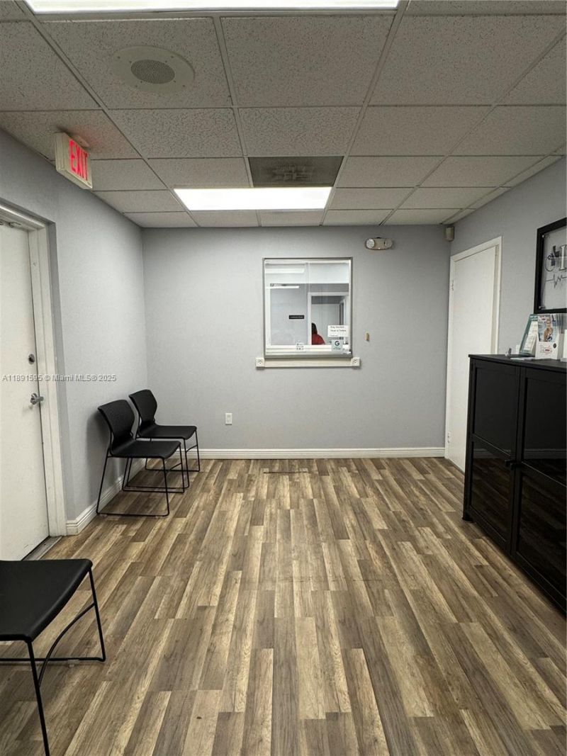 9000 SW 152nd St, Unit 202, Palmetto Bay, FL 33157 Photo