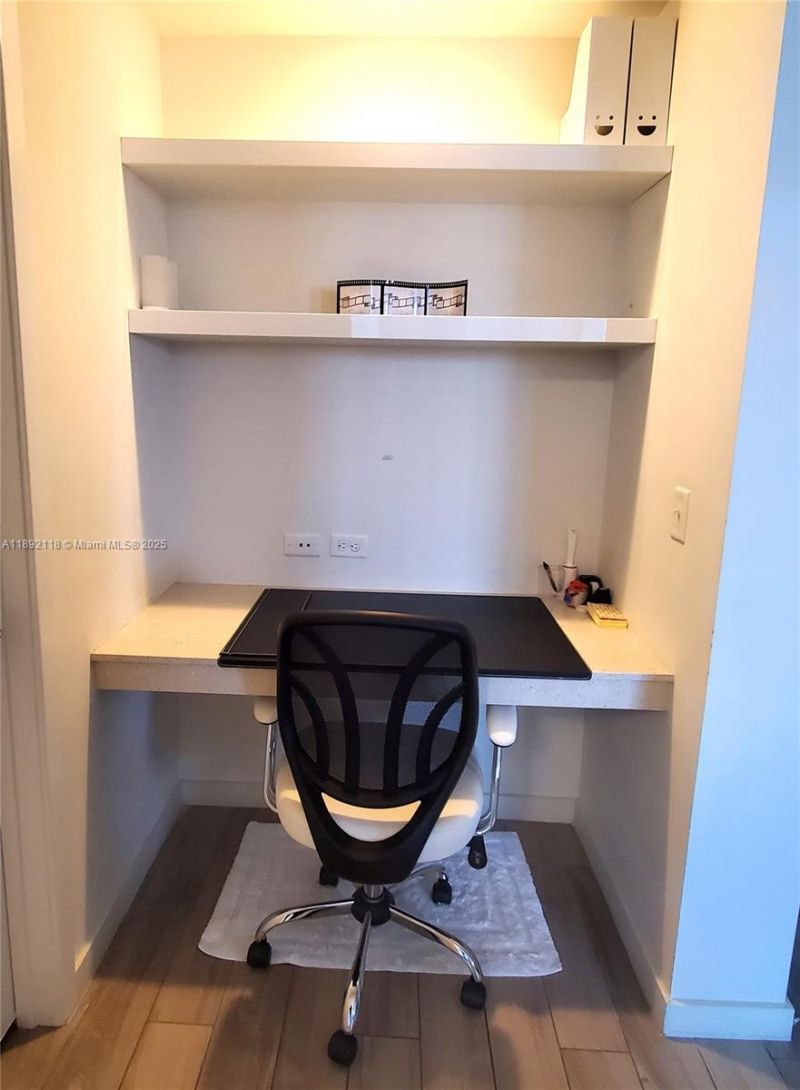 999 SW 1st Ave, Unit 2115, Miami, FL 33130 Photo