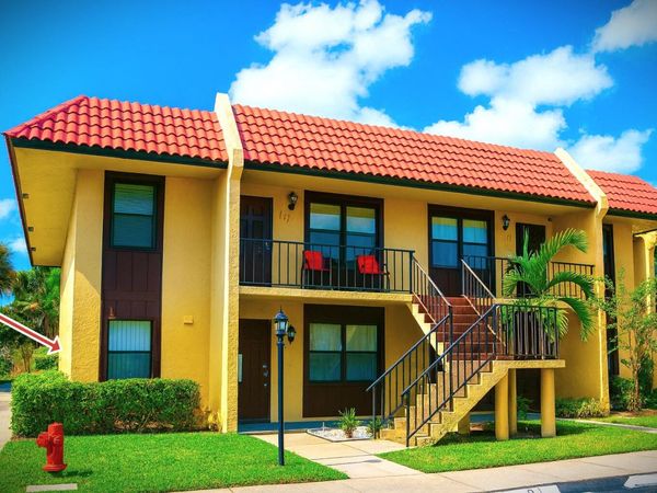 5975 Forest Hill Boulevard, Unit 101, West Palm Beach, FL 33415