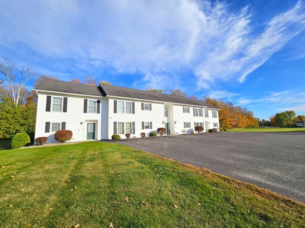 78 Kingsbury Circle, Unit C-41, Derby, VT 05829