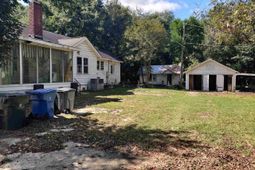 1720 Charleston Highway photo 4