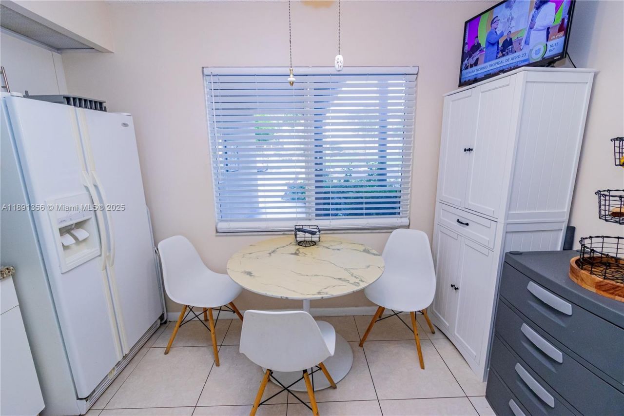 13100 SW 11th Ct, Unit 107C, Pembroke Pines, FL 33027 Photo