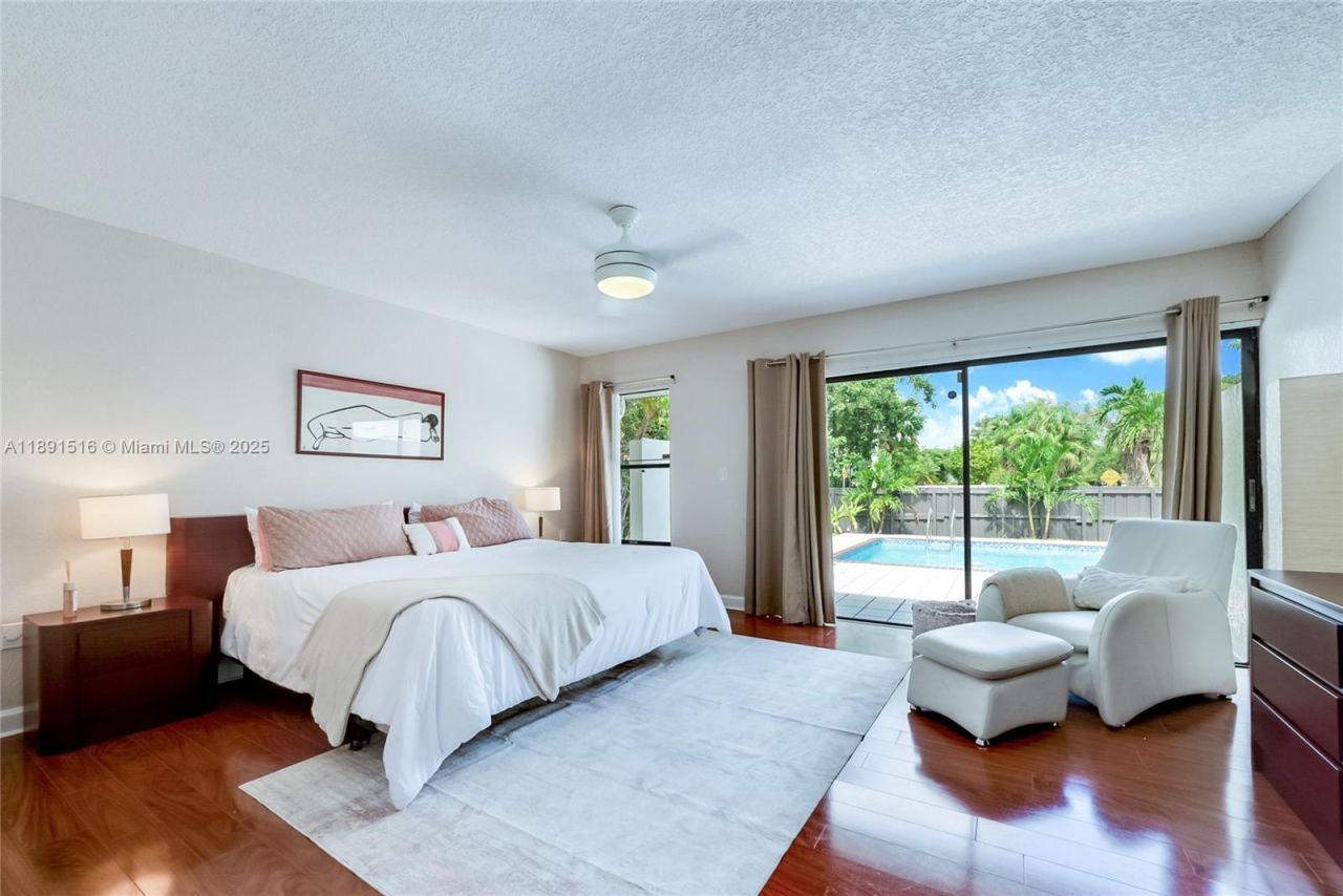 8345 SW 168th Ter, Palmetto Bay, FL 33157 Photo