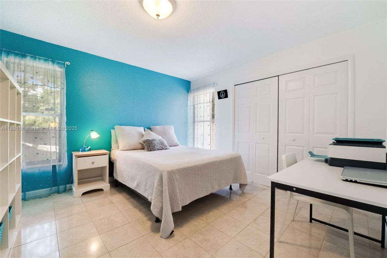 8345 SW 168th Ter, Palmetto Bay, FL 33157 Photo